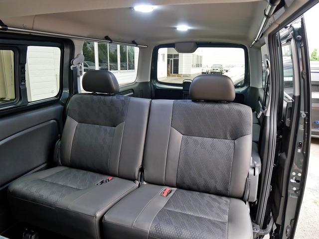 Nissan CARAVAN 2025