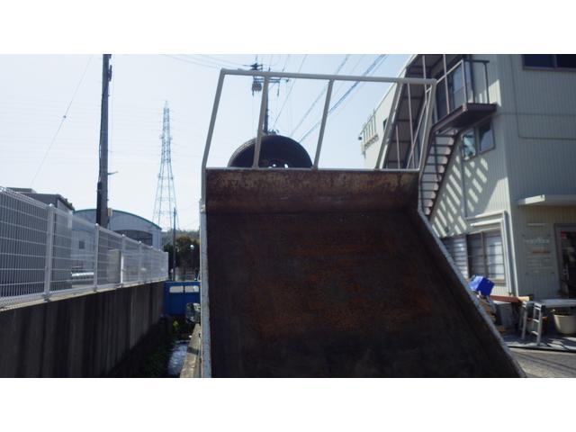 Mitsubishi MINICAB TRUCK 1989