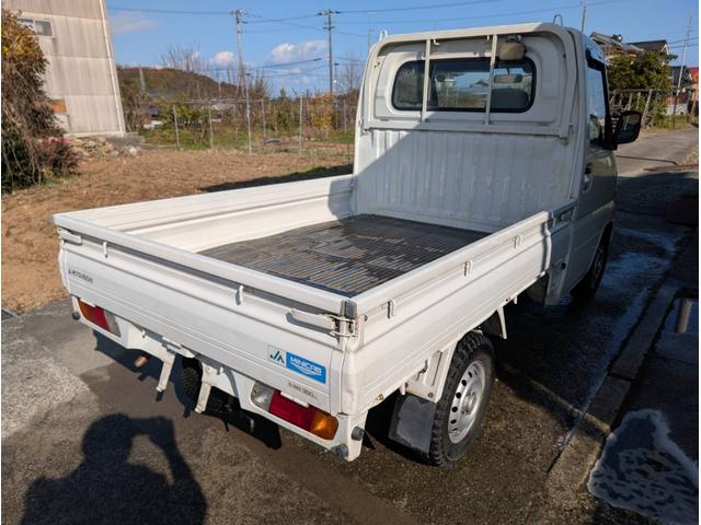 Mitsubishi MINICAB TRUCK 2001