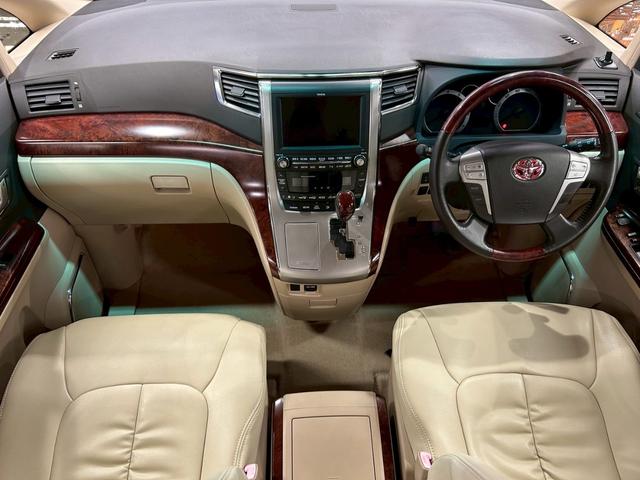 Toyota ALPHARD 2008