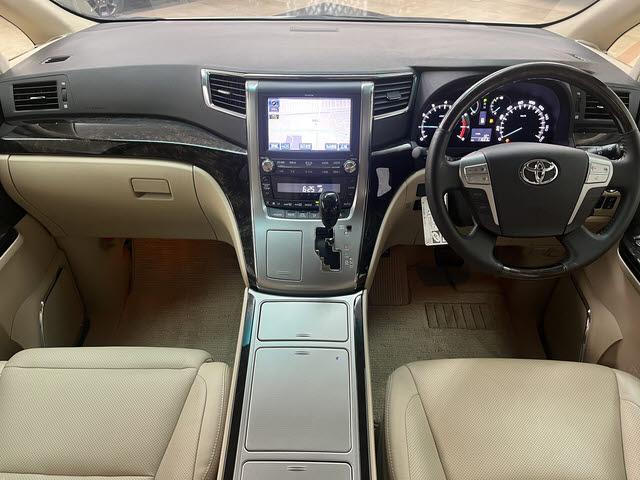 Toyota ALPHARD 2012