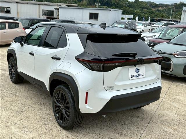 Toyota YARIS CROSS 2025
