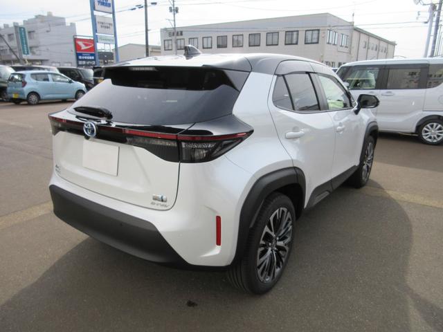 Toyota YARIS CROSS 2023