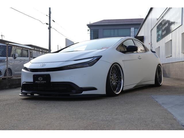 Toyota PRIUS 2023