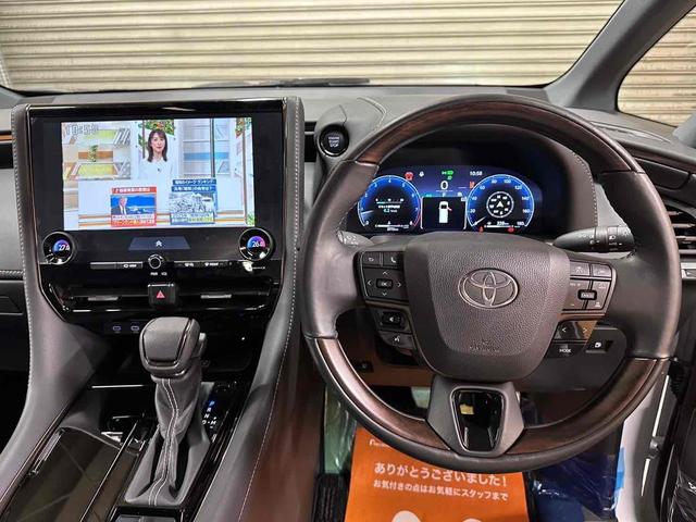 Toyota ALPHARD 2023