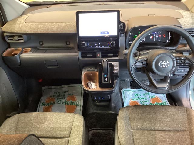 Toyota SIENTA 2024