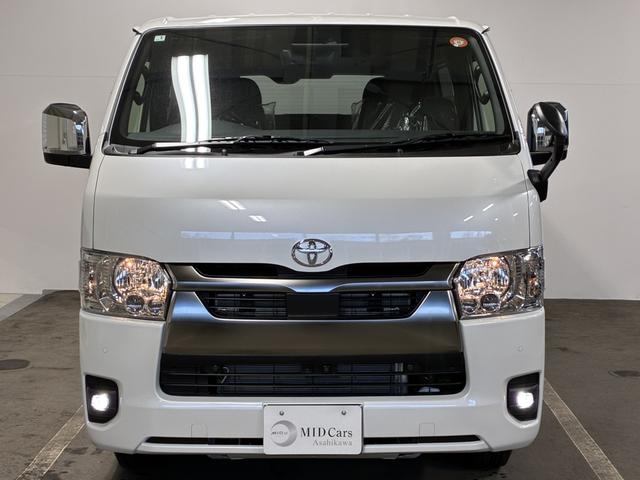 Toyota HIACE VAN 2026