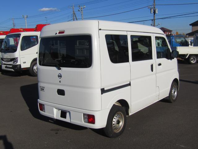 Nissan NV100 Clipper Van 2023