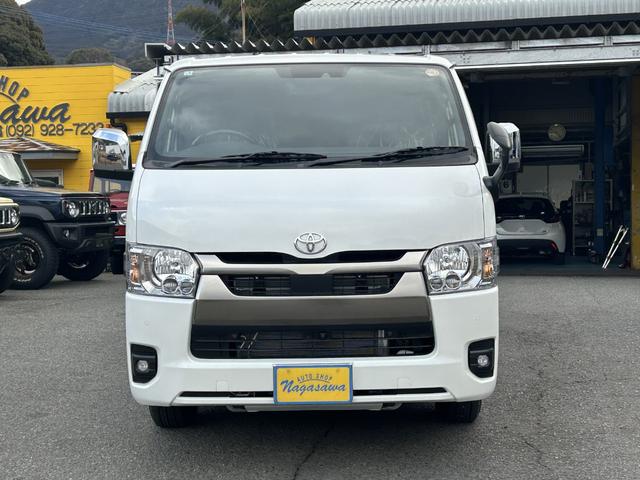 Toyota HIACE VAN 2026