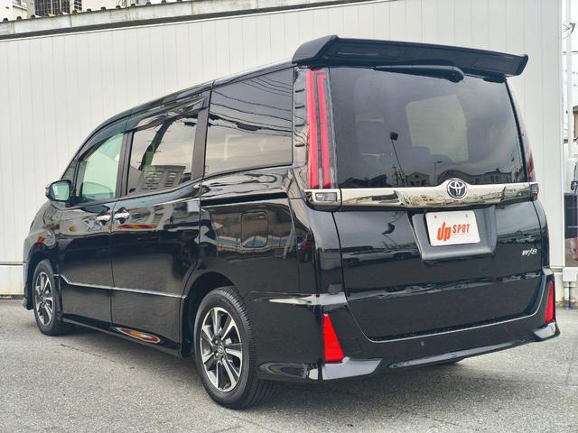 Toyota NOAH 2020