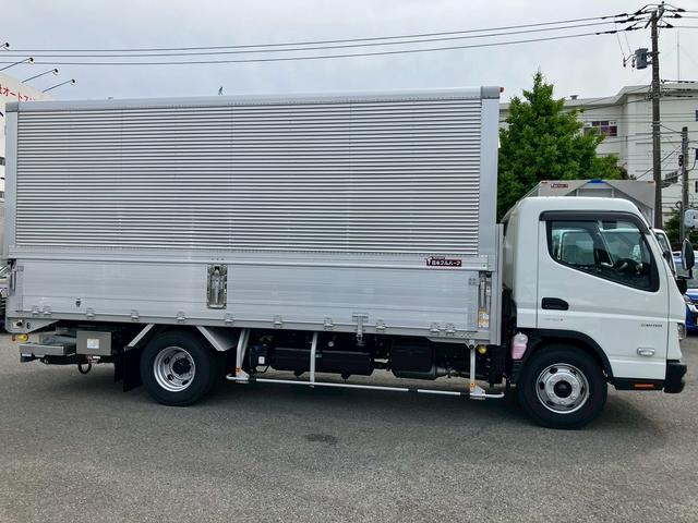Mitsubishi Fuso CANTER 2025