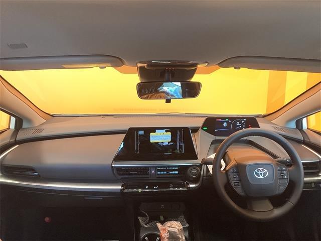 Toyota PRIUS 2025