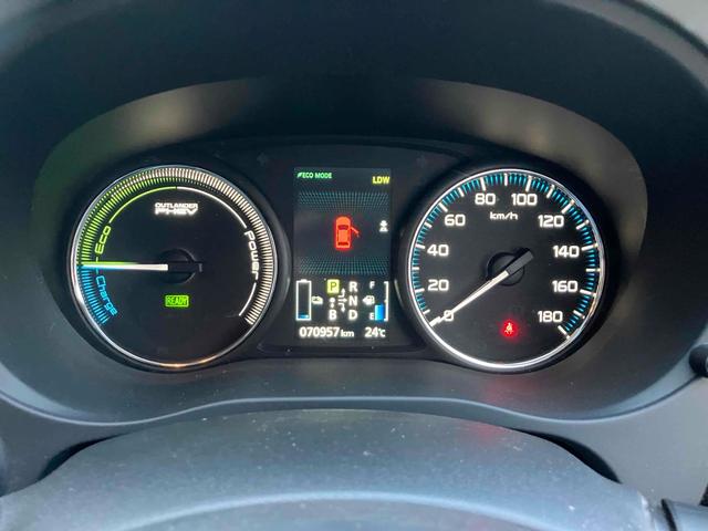 Mitsubishi OUTLANDER PHEV 2014