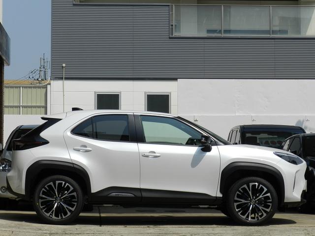 Toyota YARIS CROSS 2026