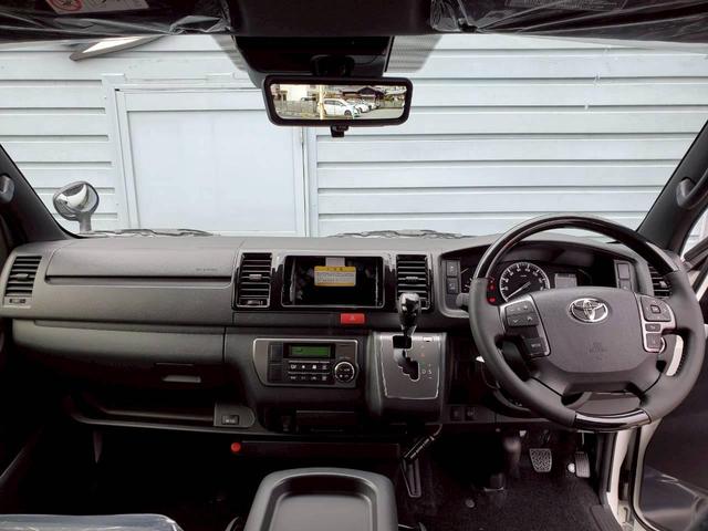 Toyota HIACE VAN 2026