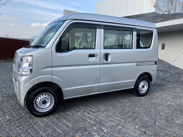 Nissan NV100 Clipper Van 2015