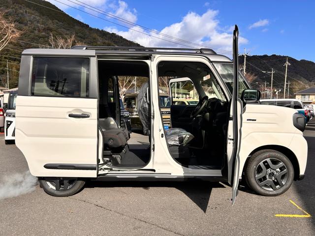 Suzuki SPACIA GEAR 2025