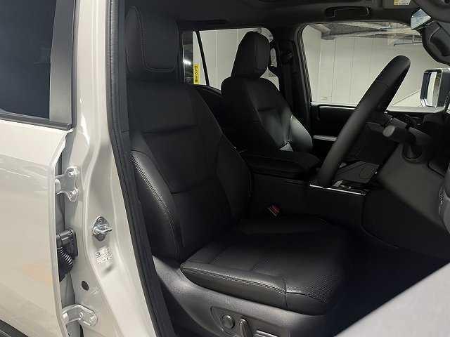 Toyota LAND CRUISER 250 2024