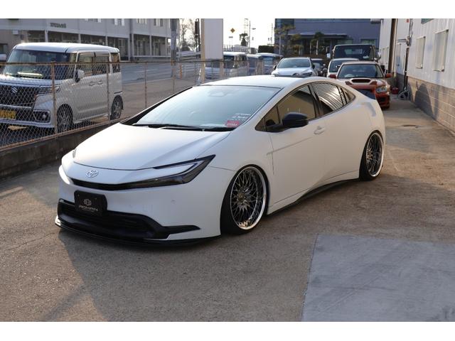 Toyota PRIUS 2023