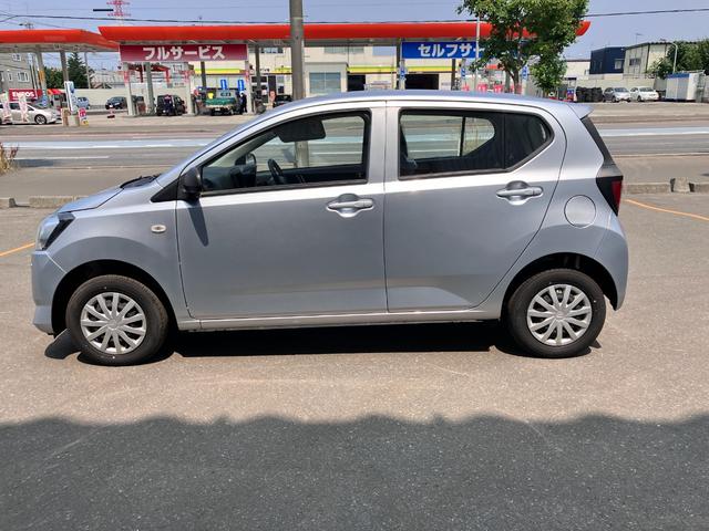 Daihatsu MIRA E:S 2022