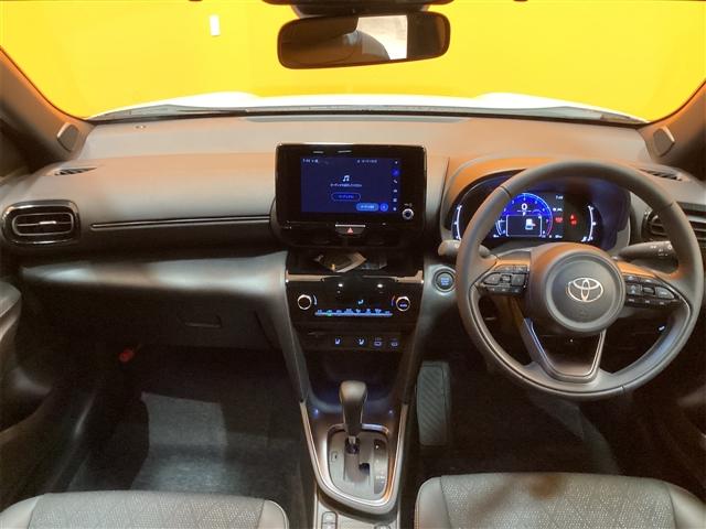 Toyota YARIS CROSS 2024