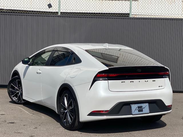 Toyota PRIUS 2024