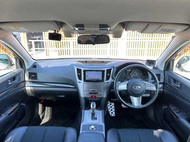 Subaru LEGACY OUTBACK 2011