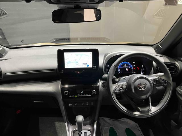 Toyota YARIS CROSS 2025