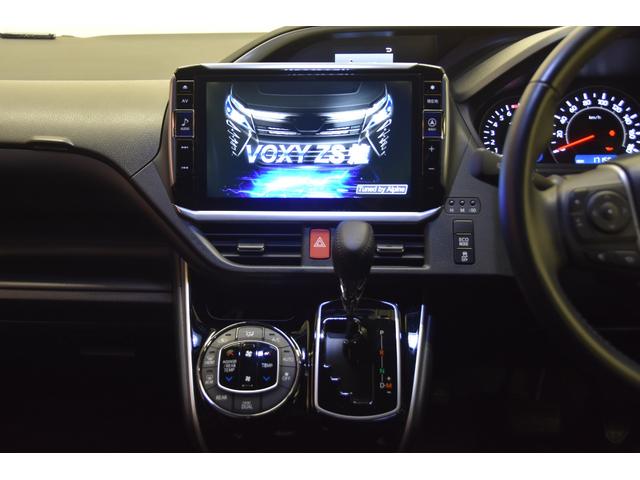 Toyota VOXY 2019