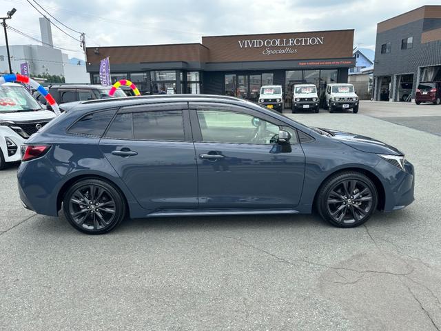 Toyota COROLLA TOURING 2023