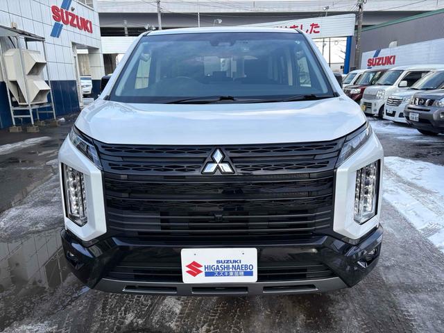 Mitsubishi DELICA D:5 2024