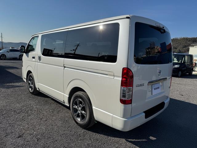 Toyota HIACE VAN 2025