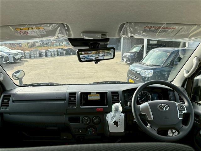 Toyota HIACE VAN 2026