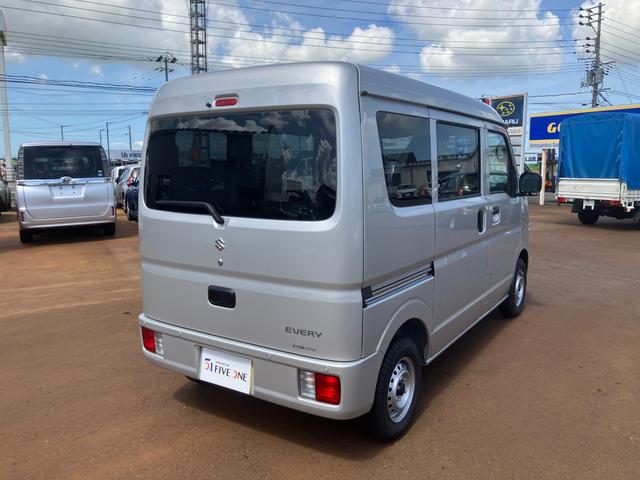 Suzuki EVERY 2025