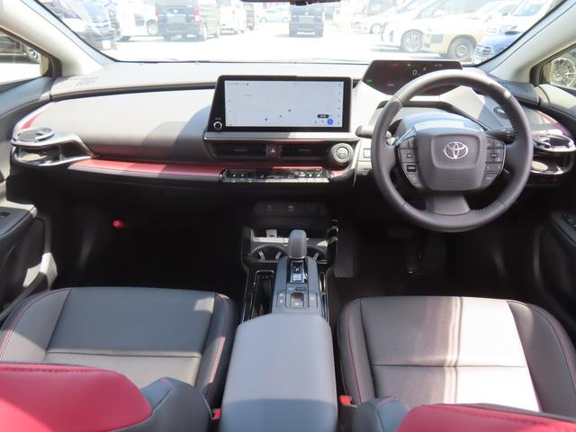 Toyota PRIUS 2025