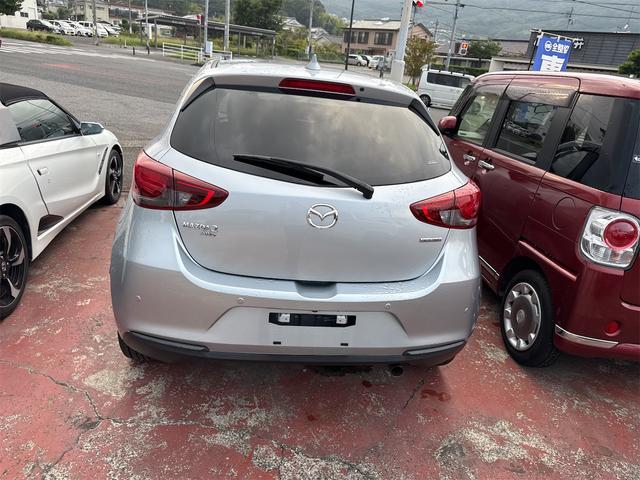 Mazda MAZDA2 2020