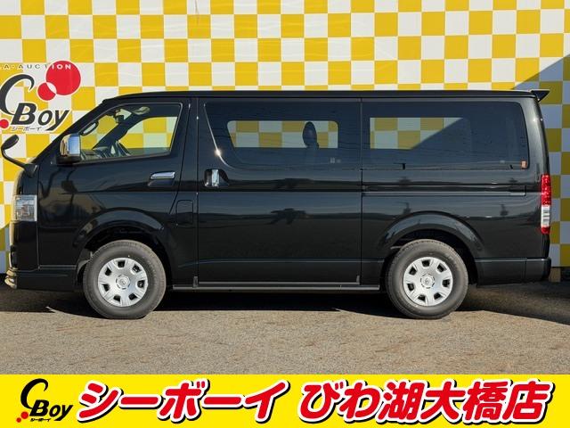 Toyota HIACE VAN 2025