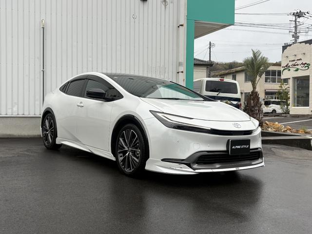 Toyota PRIUS 2025