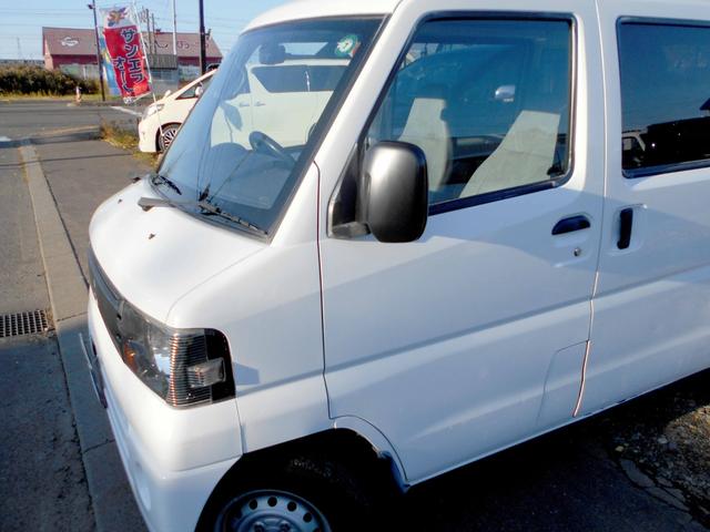 Mitsubishi MINICAB VAN 2011