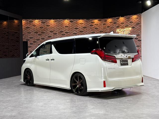 Toyota ALPHARD 2023