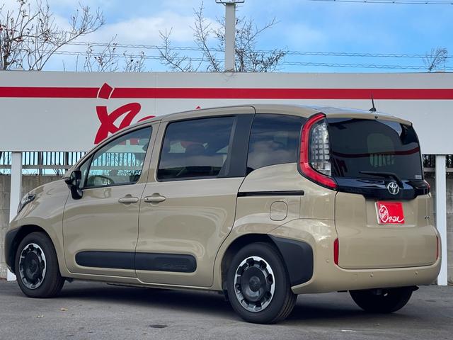 Toyota SIENTA 2024