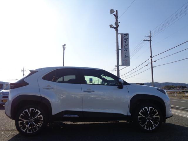 Toyota YARIS CROSS 2026
