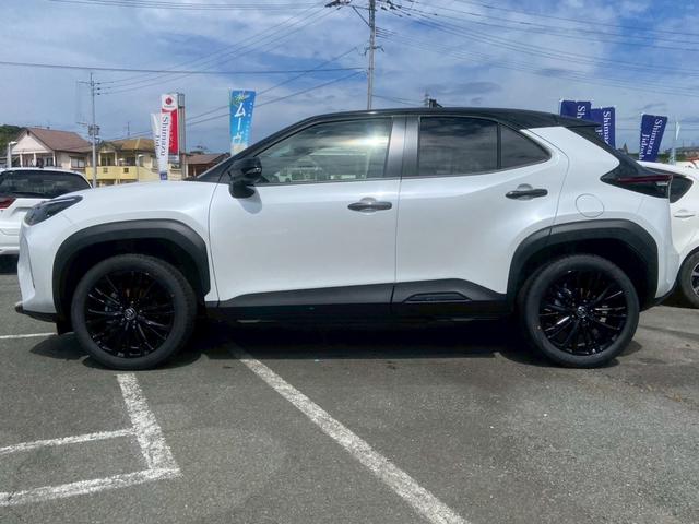 Toyota YARIS CROSS 2025