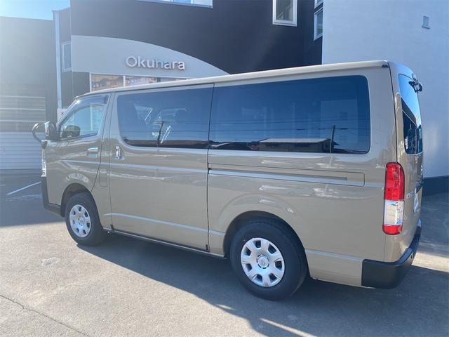 Toyota HIACE VAN 2025