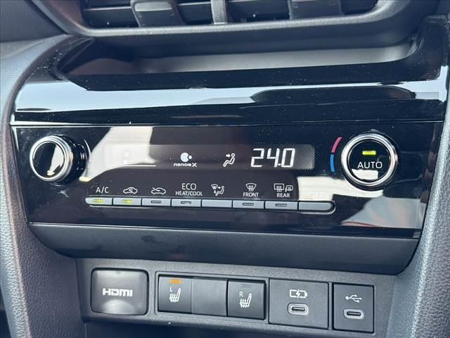 Toyota YARIS CROSS 2024