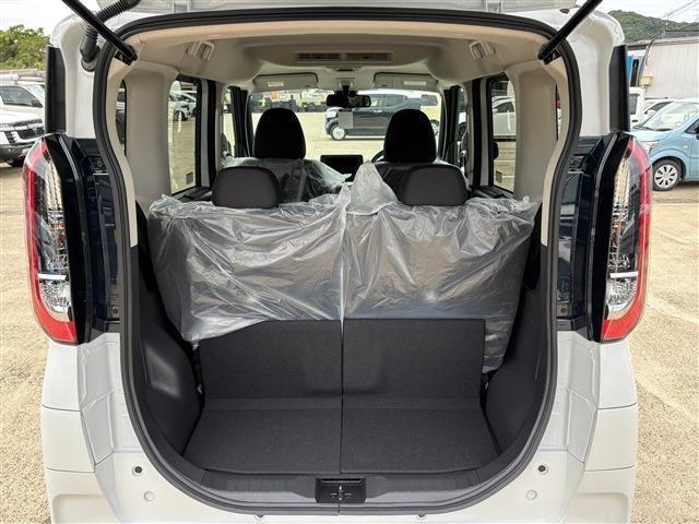 Nissan ROOX 2024