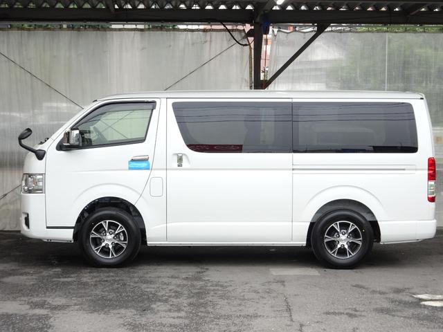 Toyota HIACE VAN 2025