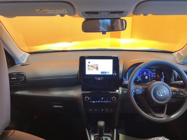 Toyota YARIS CROSS 2025