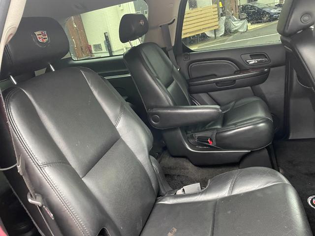 Cadillac CADILLAC ESCALADE 2010