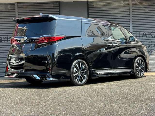 Toyota ALPHARD HYBRID 2025